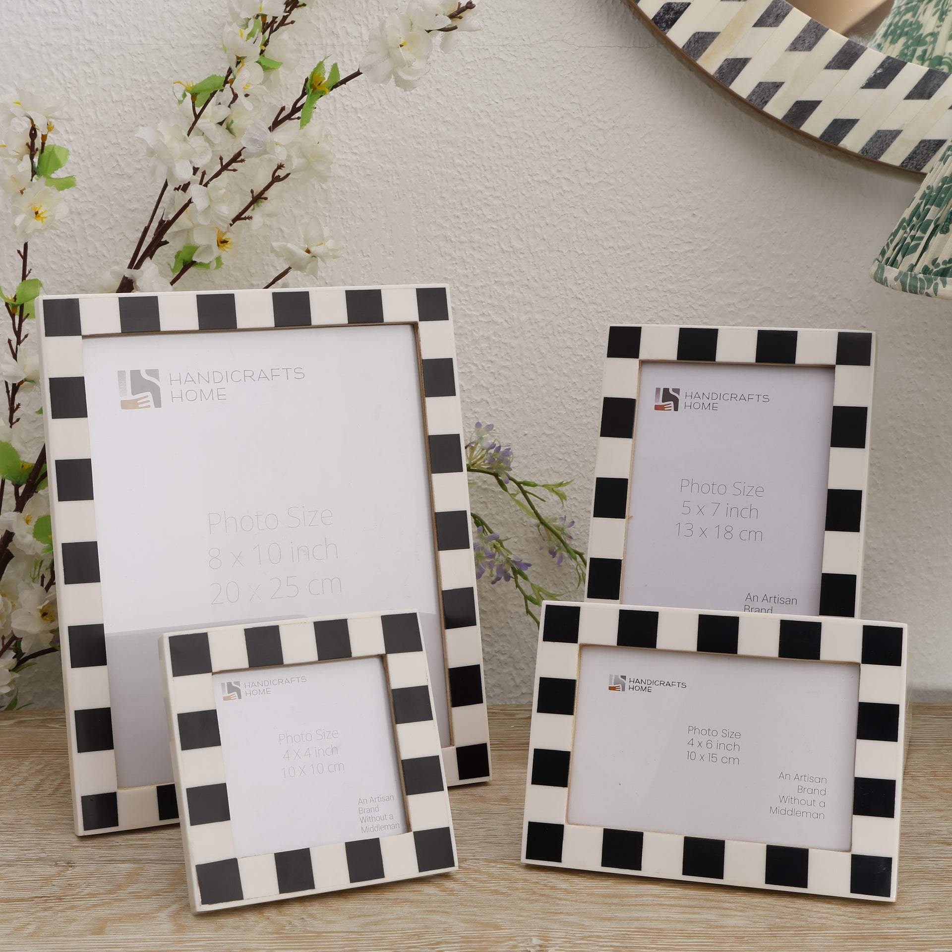 Black White Checkered Resin Inlay Frame Set 4 Mixed Sizes