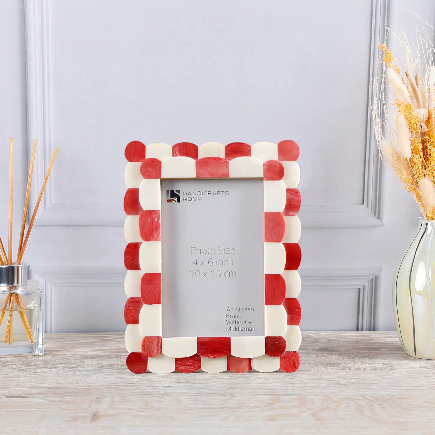 Picture Frame Scalloped Art Collection Bone Inlay Red White 3 Sizes